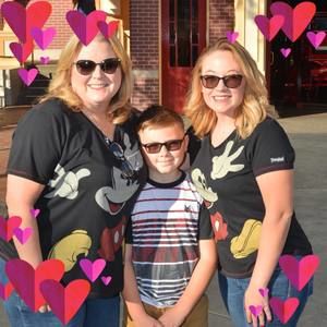 Meet your Posher, Dana